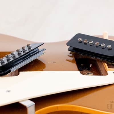 1976 Gibson Les Paul Deluxe Goldtop Vintage Guitar w/ P-90s, Case image 17