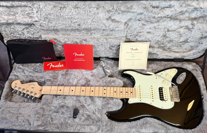 Fender American Professional Stratocaster HSS Shawbucker with Maple Fretboard 2017 - 2019 - Black w/OHSC image 1