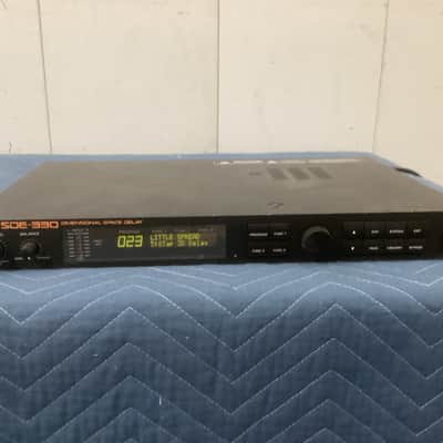 Roland SDE-330 Dimensional Space Delay 1993 - 1998 - Black image 7