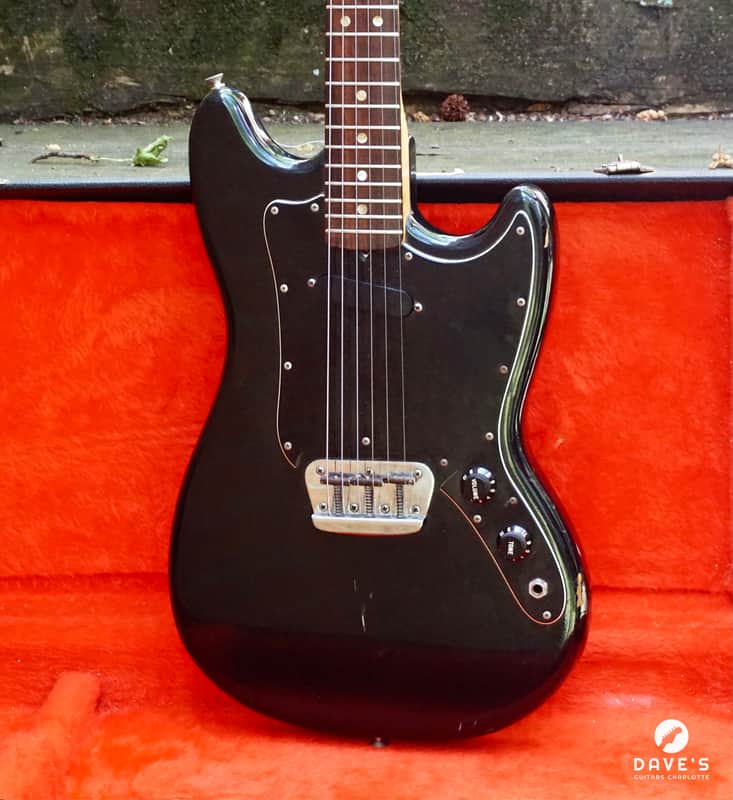 Fender Musicmaster 1978 Black Short Scale Vintage Electric Guitar Free Shipping 48 CONUS image 1