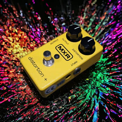 MXR M104 Distortion + w/ Mod image 2