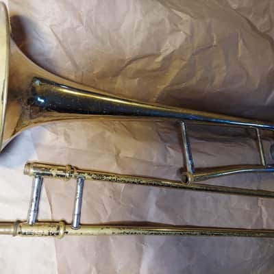 Yamaha YSL-354 Standard Trombone, Japan, Lacquered Brass, Acceptable, No case. image 8