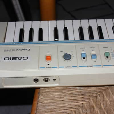 Casio MT-45 80s - whiteCasio MT-45 Vintage Keyboard – 80s Lo-Fi Classic – Excellent Condition image 5