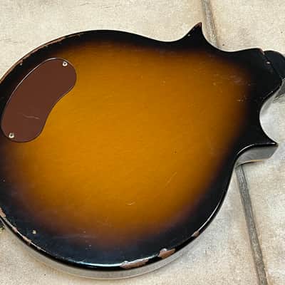 1959 Gibson EM-200 Florentine Electric Mandolin sunburst image 24