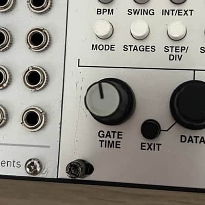 Intellijel Metropolis Complex Pitch / Gate Sequencer Eurorack Synth Module 2015 - 2020 - Silver image 2