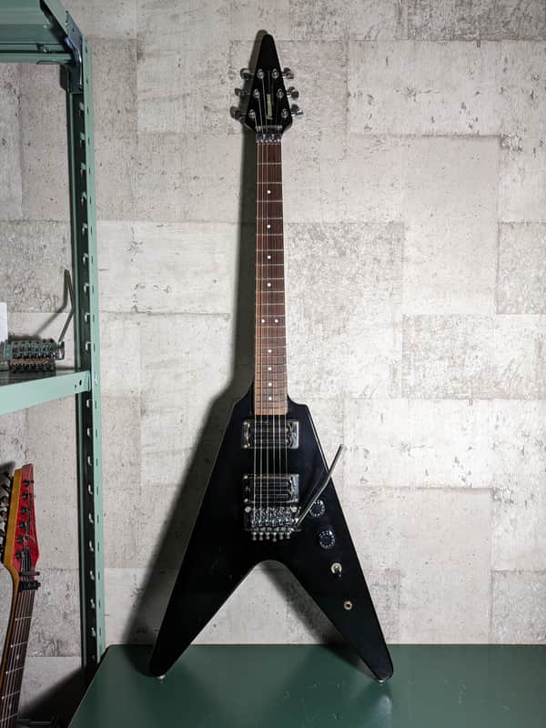 美品 FERNANDES BSV Flying-V タイプ エレキギター Fernandes BSV Flying V 80's Made in Japan Black FRT Floyd Rose
