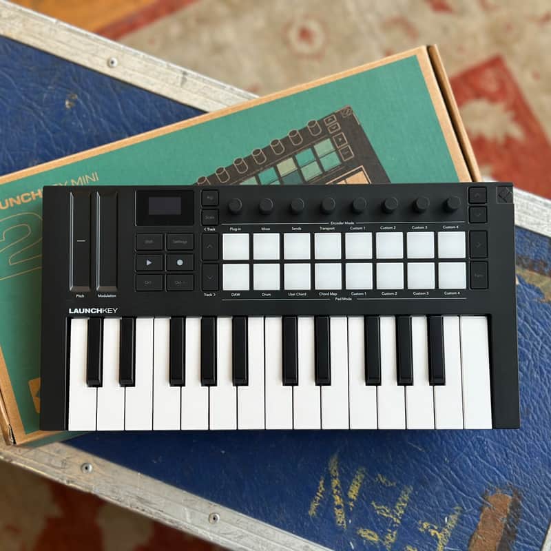 Novation Launchkey Mini 25 Mk4 image 1
