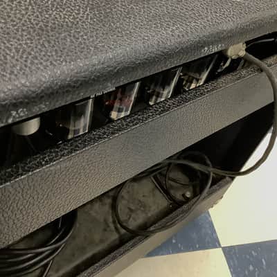 Fender The Twin- Red Knob 1987-1994 - Black Tolex image 3
