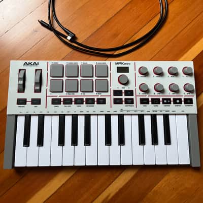 Akai Professional MPK Mini IV MIDI Keyboard Controller - Gray imagen 5
