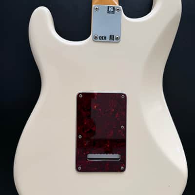 Fender Limited Edition Vintera ‘60s Stratocaster 2022 Olympic White image 7