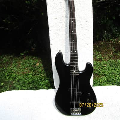 Fender Jazz Bass Special ブラック Fender Jazz Bass Special Black 1986 – Chicago Music Exchange