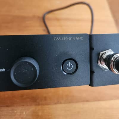 Shure SLX4 Dual Reciever w/ 3 Transmitters image 4