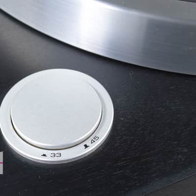 YAMAHA GT-2000 Direct Drive Turntable in Very Good Condition image 17