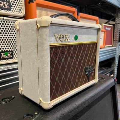 Vox   Vbm1 Brian May Special Signature Recording Amp image 1