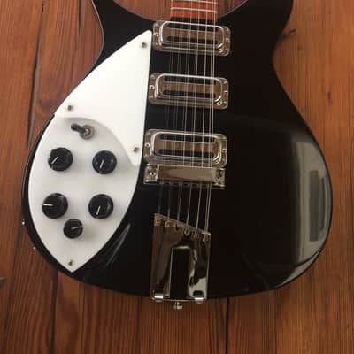 Rickenbacker 350-12V63 Jetglo Lefty image 2