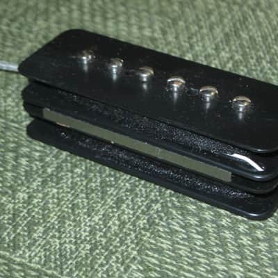 mostly very clean 1990s Gibson P-100 Soapbar pickup with Creme Cover (but can sell with black cover instead) NO mounting screws 6.3k - ideal for NECK position (2 conductor, solder connect) a P100 is a stacked humbucker that's hum-cancelling image 17