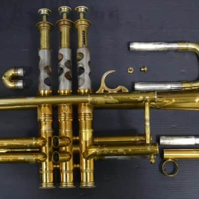 Trompeta Sib Selmer 23A Balanced (Amstrong) en muy buen estado image 9