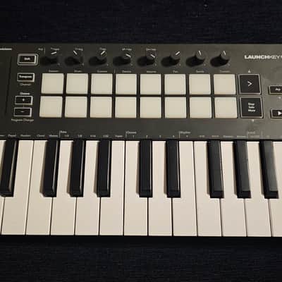 Novation Launchkey Mini MKIII MIDI Keyboard Controller 2019 - Present - Black