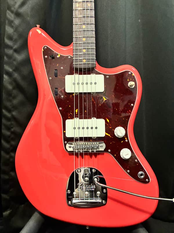 Fender American Jazzmaster- Vintage Reissue (AVRI) 62 - Fiesta Red LTD 2022
