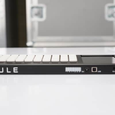 Irijule Theoryboard THY333 USB Controller w/ Slip Cover #57609 image 10