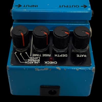 Boss VB-2 Vibrato (Black Label) 1982 - 1986 - Blue X8569 image 3
