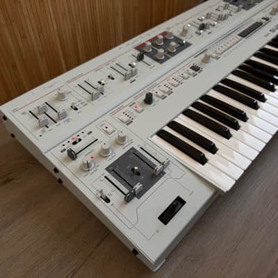 UDO Audio Super 6 ST49 12-Voice Polyphonic Binaural Analog-Hybrid Synthesizer image 5