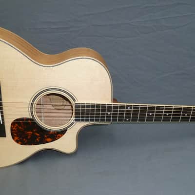 Larrivee OMV-40E Mahogany 2023 - Natural image 5