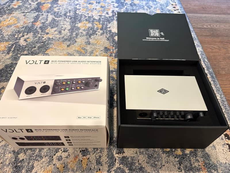 Universal Audio Volt 4 USB-C Audio Interface 2022 - Present - Gray image 1