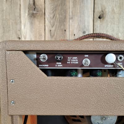 Fender Princeton 6G2 1962 w/ footswitch Near Mint - Brown Tolex image 12