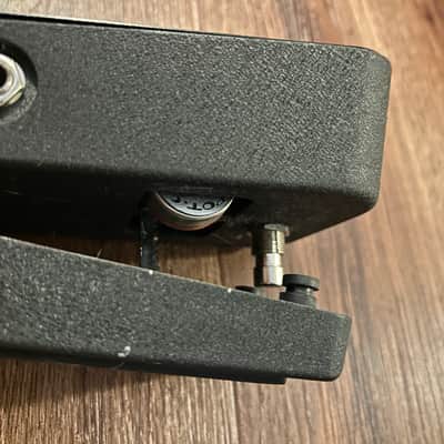 Vox V845 Wah-Wah with Joe Gagan Hotpotz Replacement Potentiometer image 5