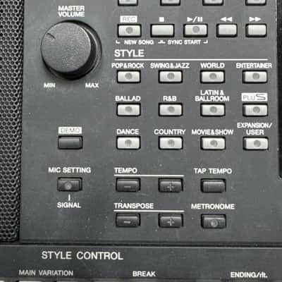 Yamaha PSR S775 61 Key Arranger Keyboard With Stand image 9