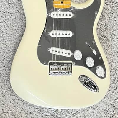 Mint Fender Nile Rodgers Hitmaker Stratocaster, Maple Fingerboard, Olympic White image 8