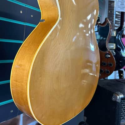Epiphone Triumph Natural 1947 Hollow-Body Electric Guitar image 13