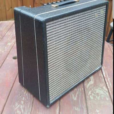 1963 Univox Model U-202R  All Tube Guitar Amp With Reverb/Tremolo Rare image 2