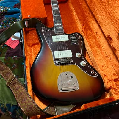 Fender American Vintage II '66 Jazzmaster 2022 -3-Color Sunburst image 13