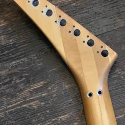 Kramer Striker Series 300H ST Neck - Maple/Rosewood, Black Headstock image 3