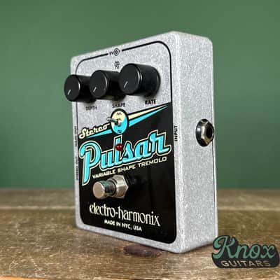 Electro-Harmonix Stereo Pulsar Analog Tremolo 2007 - Present - Blue image 1