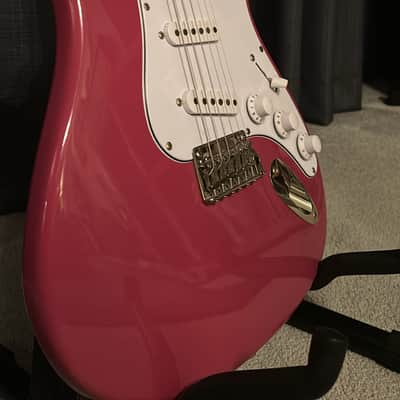 PRS SE Silver - Dragonfruit - w/gig bag image 2