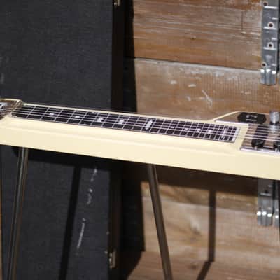 Guyatone HG-306C Steel Guitar 1960's - Vintage White image 4