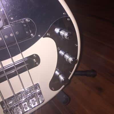 Yamaha BB424x Bass With Bartolini Active Preamp image 2