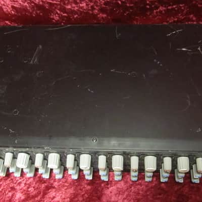 Samson PL1602 16 Channel Mixer image 5