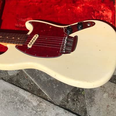 1964 Fender Musicmaster Olympic White OHSC 24"scale image 5