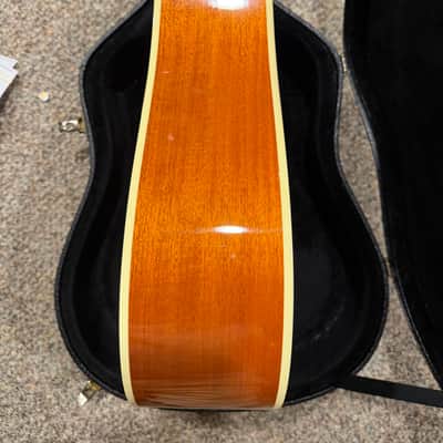 2017 Gibson Hummingbird - Case Queen - Pretty flawless.  Open to shipping image 6