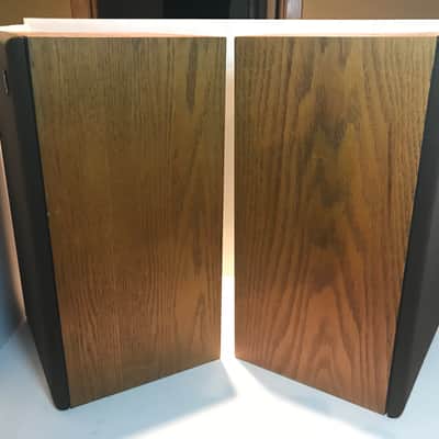 1975 JBL Decade L16 vintage walnut cabinet 2 way bookshelf speakers with 8" driver and 2" woofer image 10