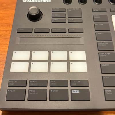 Native Instruments Maschine MKIII 2010s - Black image 10
