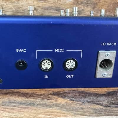 SKRYDSTRUP R&D SC1 System MIDI Controller Pedalboard - Blue image 9