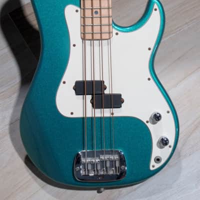 G & L LB-100 Bass 1999 Teal Metallic image 1