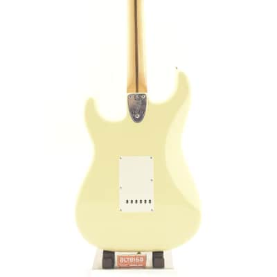 Fender Vintera II '70s Stratocaster with Maple Fretboard 2023 Vintage White 3.6kg image 13