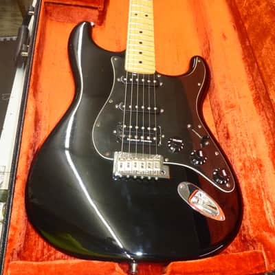 Fender American Standard Stratocaster HSS w/Case 2012 - Black image 3