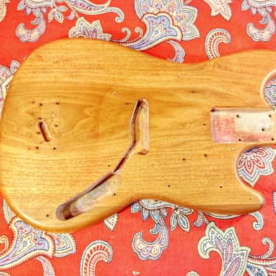 VINTAGE 1971 FENDER MUSICMASTER BASS BODY - STRIPPED image 3